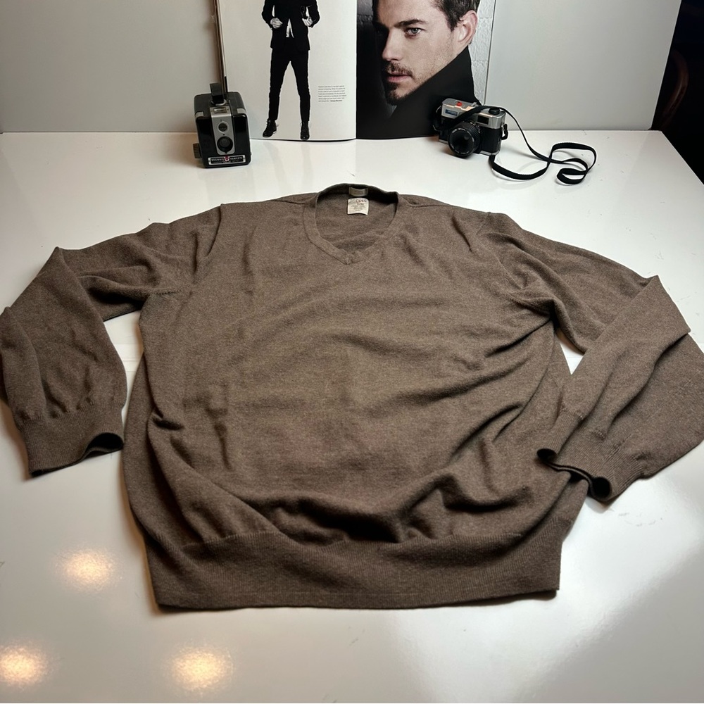 Article 365 Men's V-Neck Brown Sweater